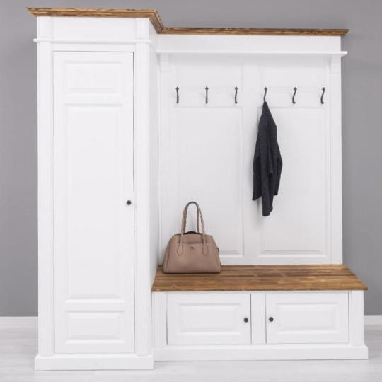 mediteransky predsienovy nabytok vesak skrin klasicky country malovany masivny nabytok jedinecna vyroba sedacka zavesna skrin kabatovy ulozny vintage sedliacky nabytky lameridiana dizajn interieru.jpg